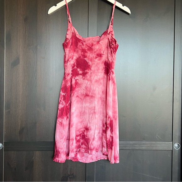 Lulu’s Tie-Dye Cowl Neck Sleeveless Mini Slip Dress XS - Picture 4 of 5